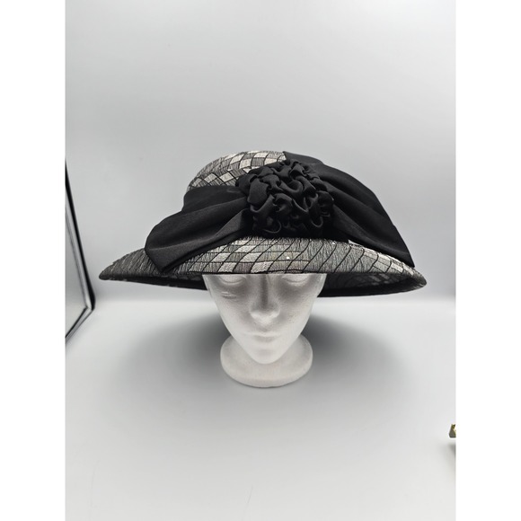 Grace New York Dress Hat Womens One Size Black Silver Bow Rosette Excellent